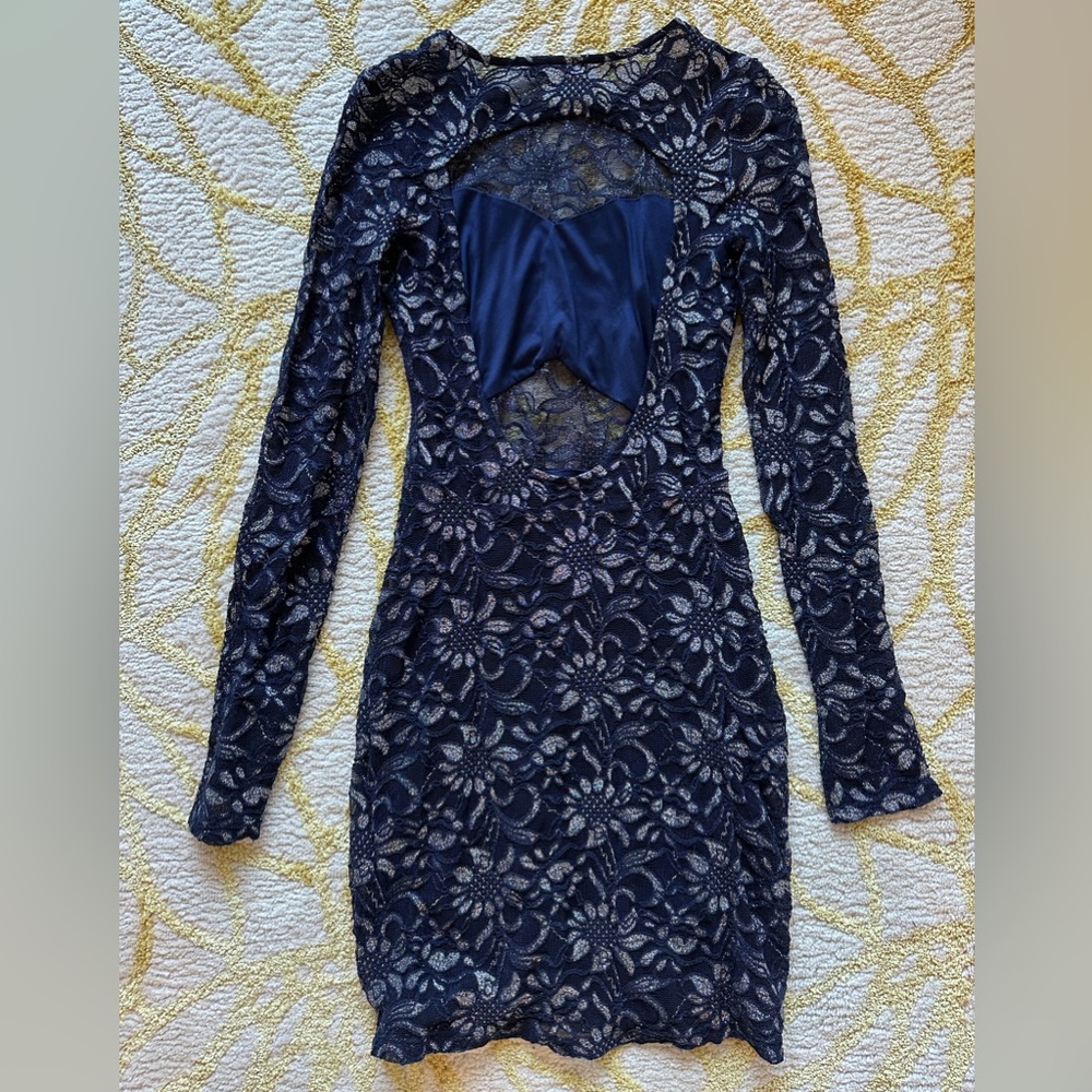 Size XS Express Navy Blue and Silver‎ Backless Cocktail Dress - Picture 3 of 3